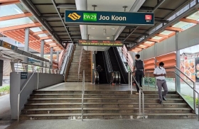 中国籍夫妻专程赴新加坡蹭饭行骗 伪造转账截图终遭判刑