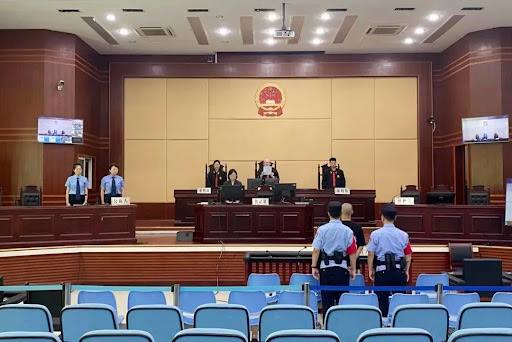 两名柬埔寨狗推被判刑