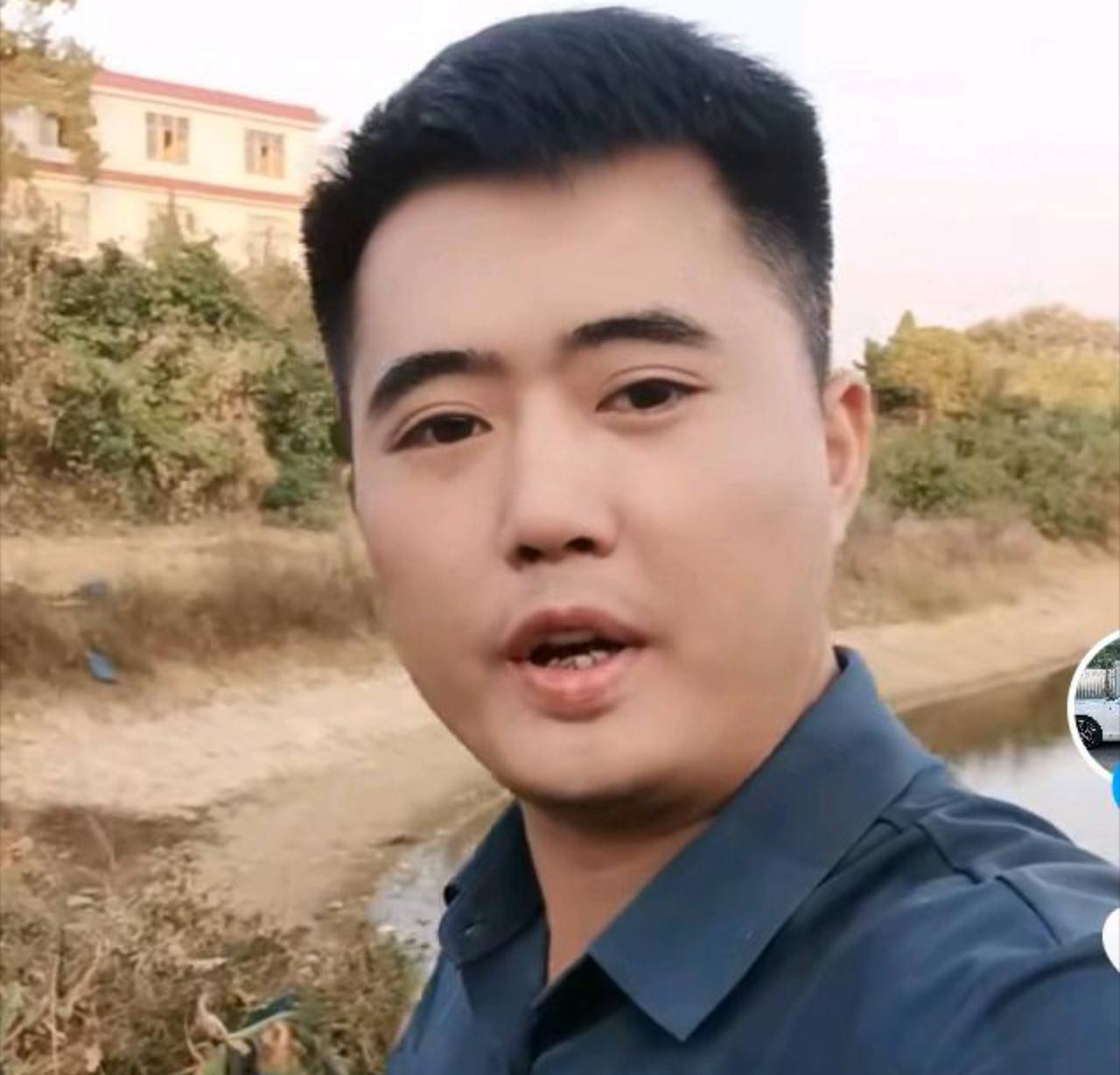 此人真实名字 #周辉 飞机名字狼行天下和西港风云，在东南亚
