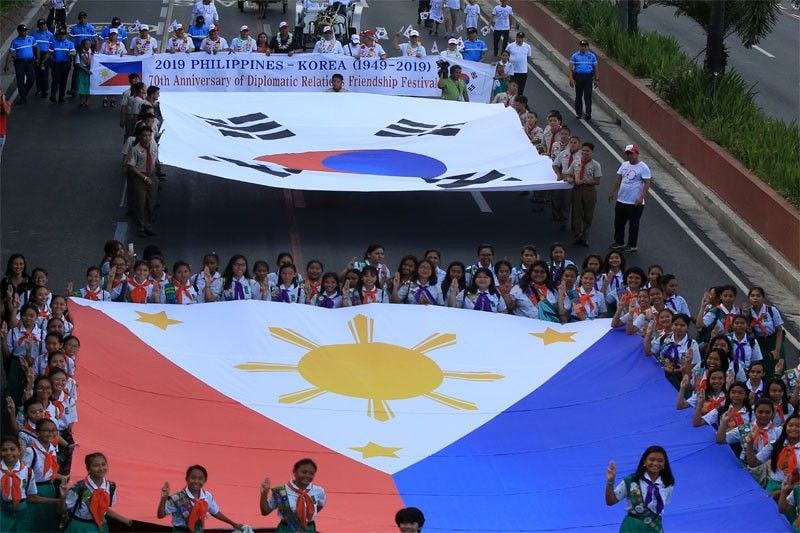 中国发完安全提醒韩国也坐不住了  韩国驻菲大使馆发出罕见安全警告，外籍游客频成犯罪
