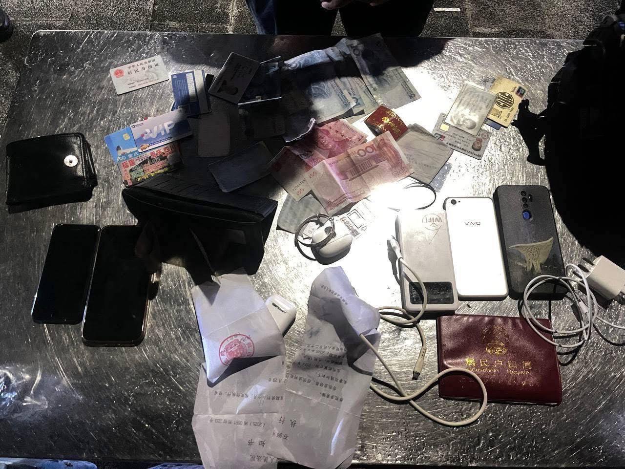 西港夜查抓获5人，其中3名中国人